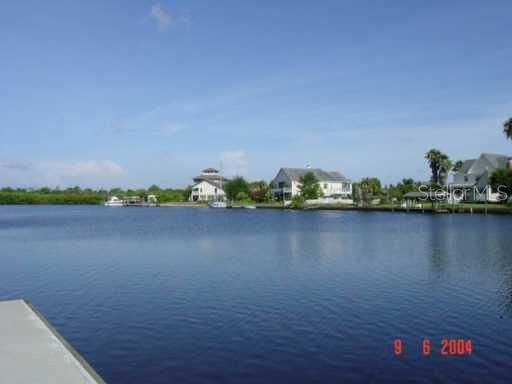 Waterfront/Dock/Pier