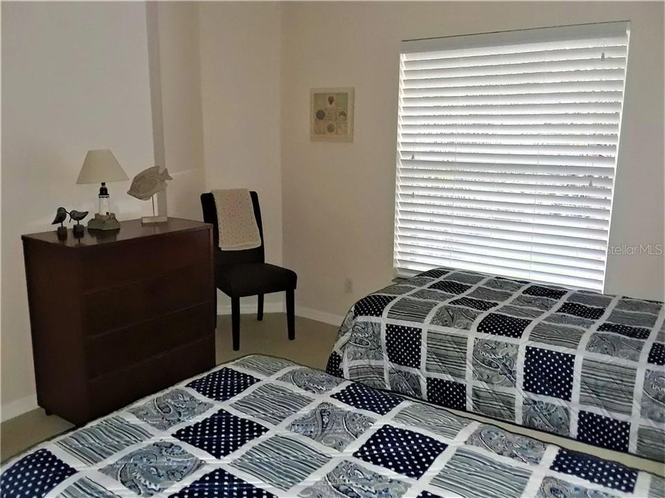 For Rent: $2,900 (2 beds, 2 baths, 1327 Square Feet)