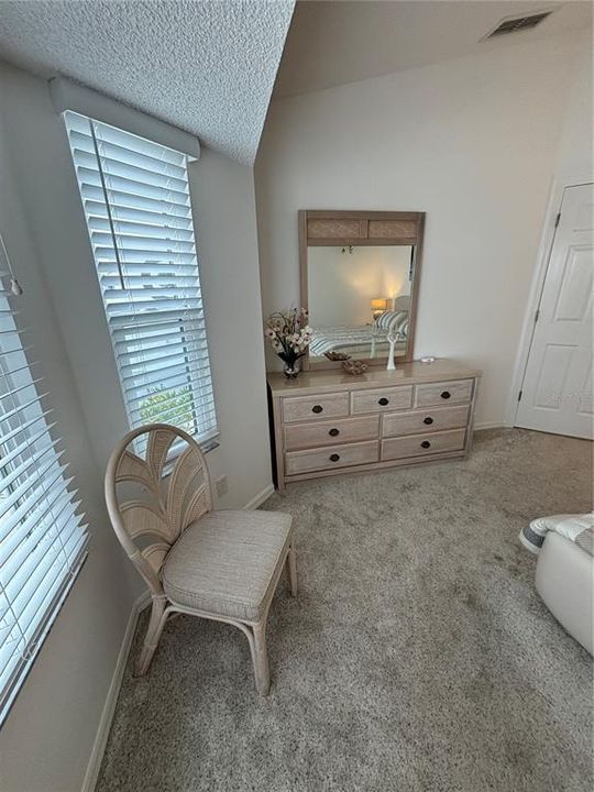For Rent: $4,500 (2 beds, 2 baths, 1477 Square Feet)