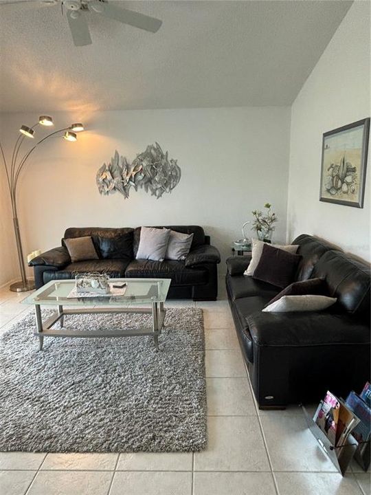 For Rent: $4,500 (2 beds, 2 baths, 1477 Square Feet)