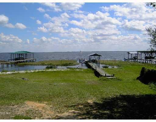 Waterfront/Dock/Pier