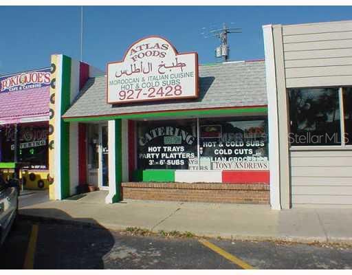 Exterior Front - Great Store Front in Gulf Gate Village on Superior Next to Poki Joes & Pontillos Pizza