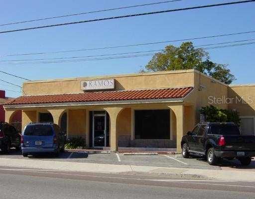 Exterior Front - Excellent frontage on N. Armenia Ave.