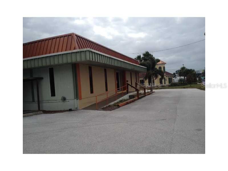 Exterior Front - Front Entrance via Ulmerton Road