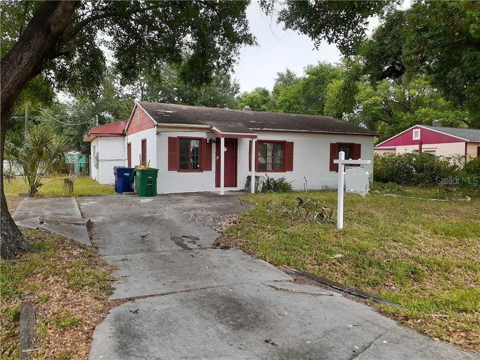 Fixer upper concrete block CASH only