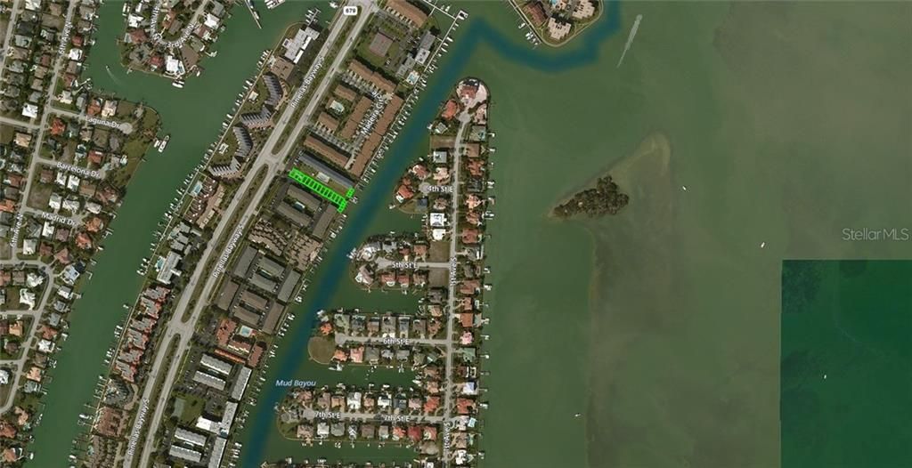 最近售出: $999,000 (0.82 acres)