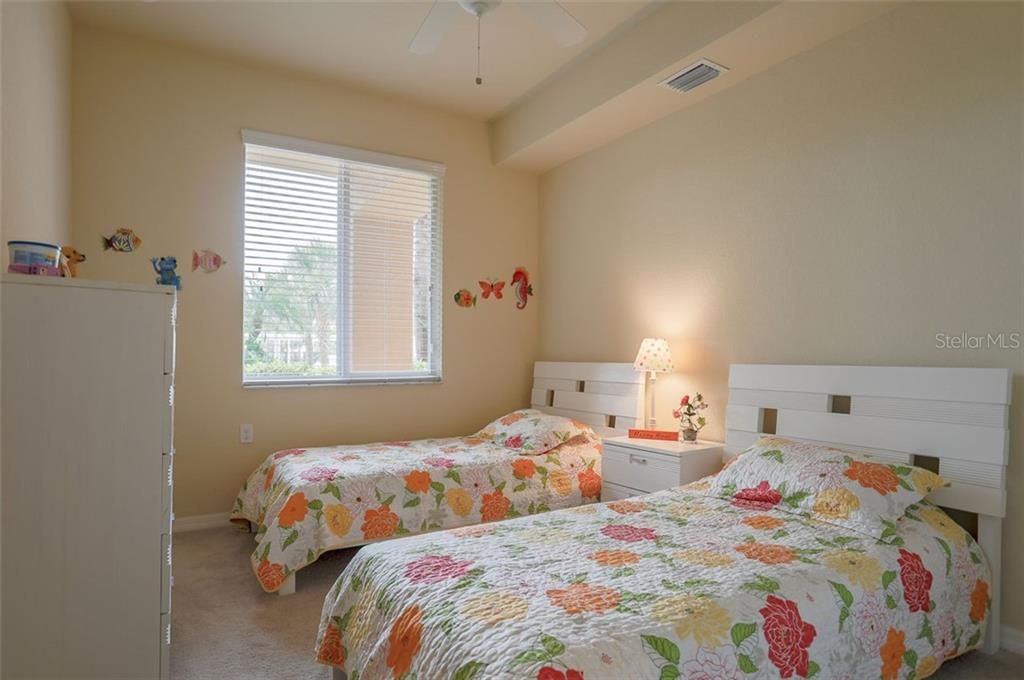 出租: $5,400 (2 贝兹, 2 浴室, 1156 平方英尺)