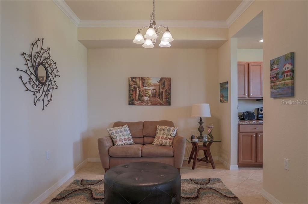 出租: $5,400 (2 贝兹, 2 浴室, 1156 平方英尺)