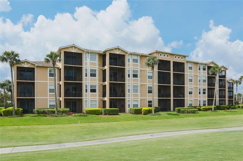 出租: $5,400 (2 贝兹, 2 浴室, 1156 平方英尺)