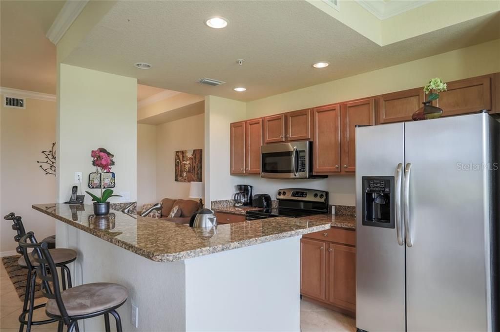 出租: $5,400 (2 贝兹, 2 浴室, 1156 平方英尺)