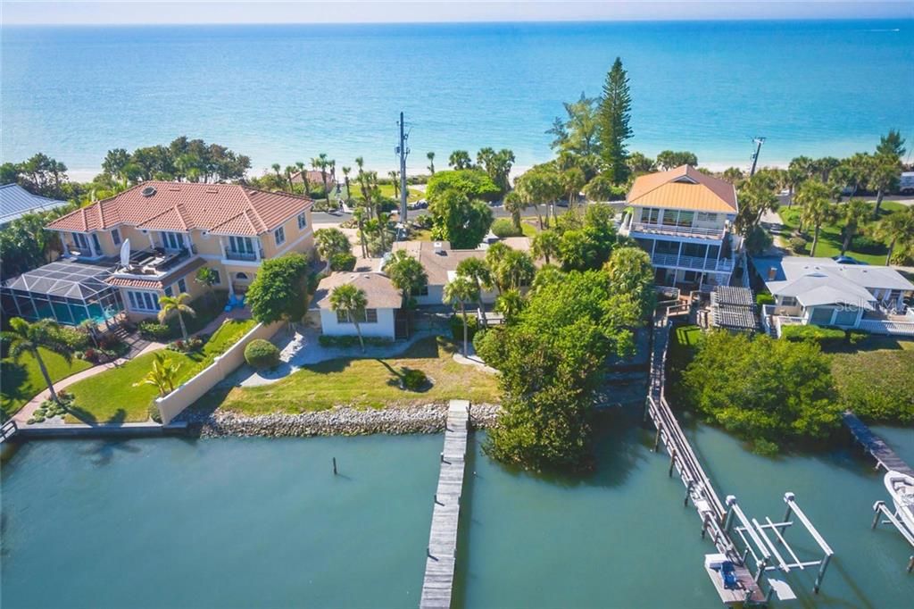 最近售出: $2,250,000 (0.50 acres)