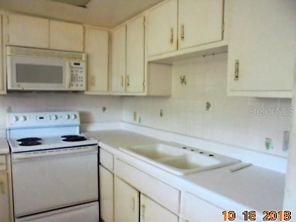 Recently Sold: $55,000 (1 beds, 1 baths, 678 Square Feet)