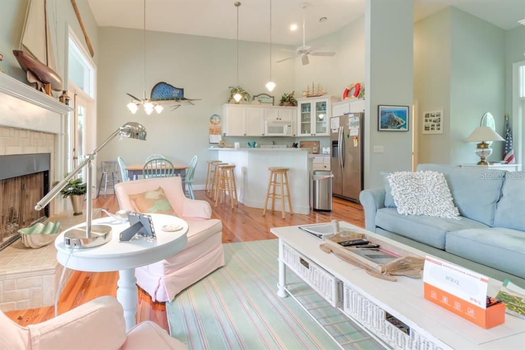 For Rent: $14,500 (3 beds, 3 baths, 1536 Square Feet)