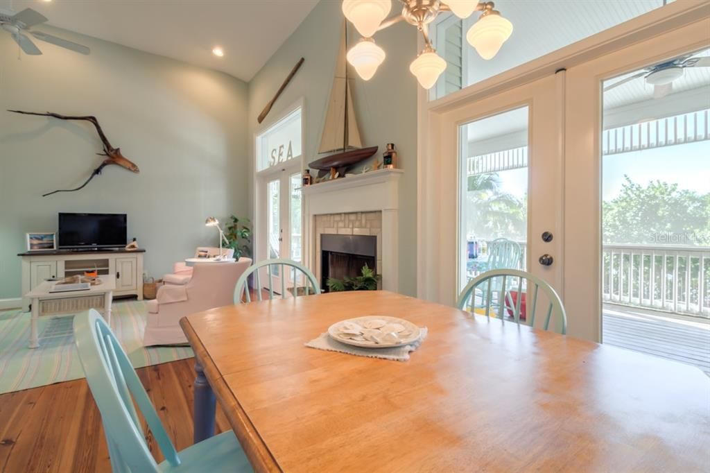 For Rent: $14,500 (3 beds, 3 baths, 1536 Square Feet)