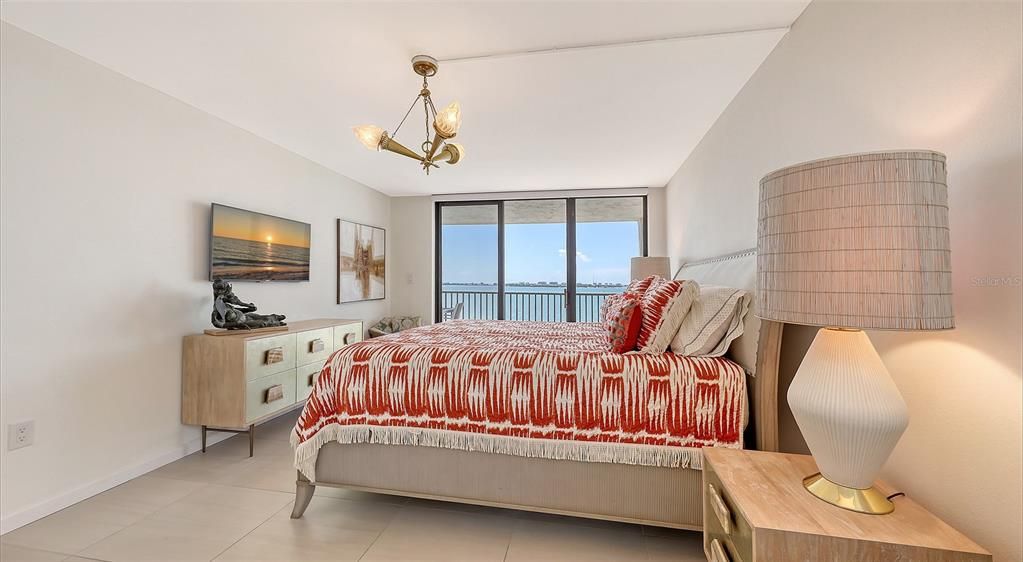 В аренду: $8,500 (2 спален, 2 ванн, 1389 Квадратных фут)