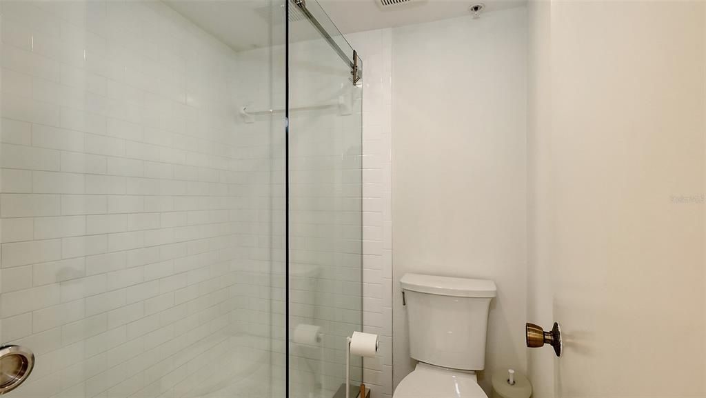 В аренду: $8,500 (2 спален, 2 ванн, 1389 Квадратных фут)