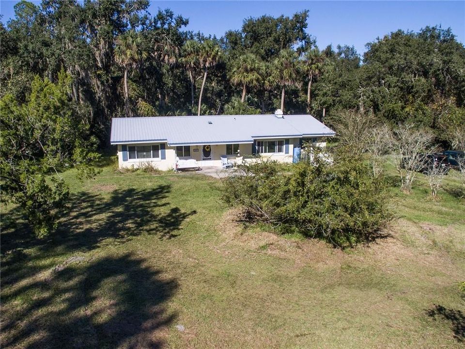 Recently Sold: $895,000 (3 beds, 2 baths, 1740 Square Feet)