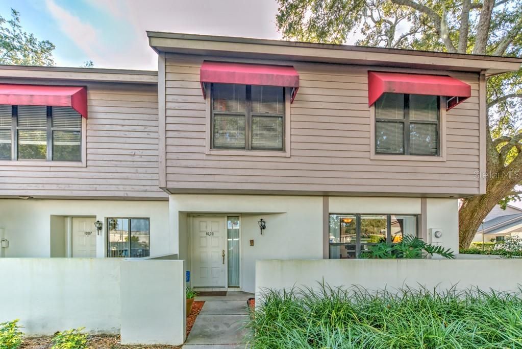 Vendido Recientemente: $145,500 (3 camas, 2 baños, 1654 Pies cuadrados)