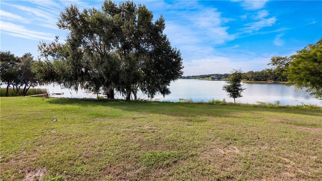 Недавно продано: $195,000 (0.84 acres)