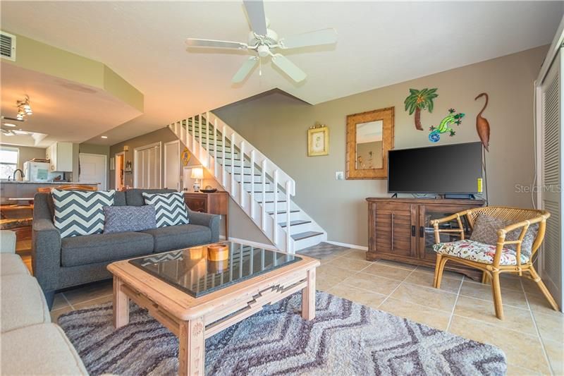 Recently Sold: $949,000 (2 beds, 2 baths, 1152 Square Feet)