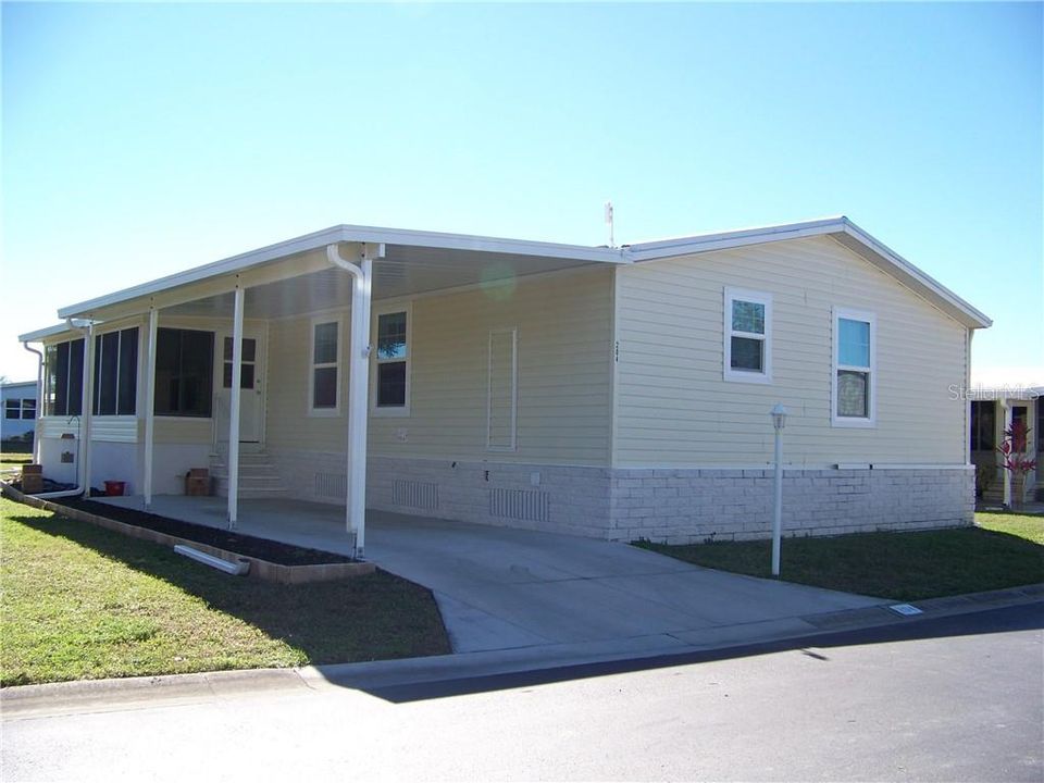 Vendido Recientemente: $199,900 (4 camas, 2 baños, 1958 Pies cuadrados)