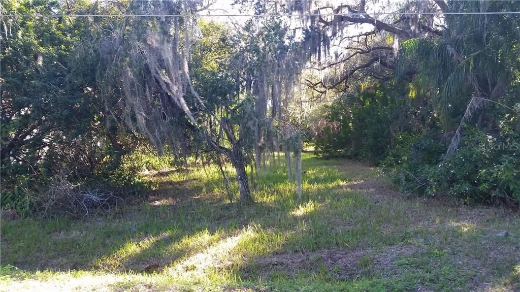 最近售出: $139,000 (1.94 acres)