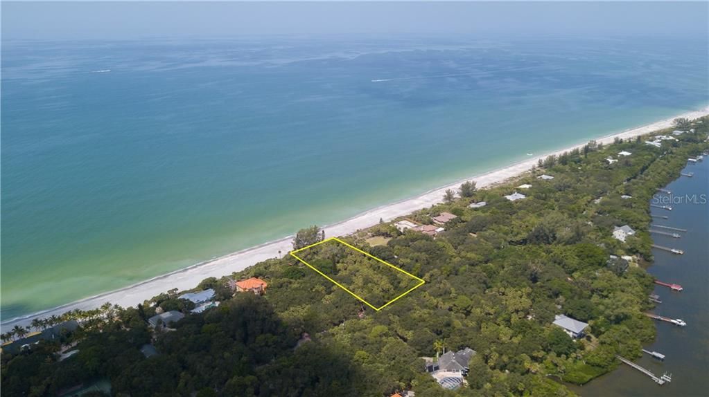 Recently Sold: $1,475,000 (1.36 acres)