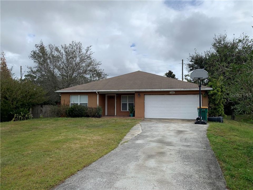 Vendido Recientemente: $229,900 (4 camas, 2 baños, 1833 Pies cuadrados)
