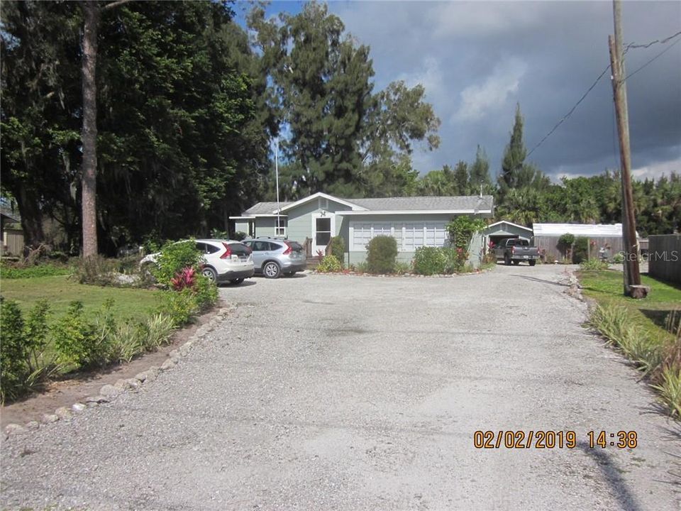 Recently Sold: $279,000 (1 beds, 1 baths, 865 Square Feet)