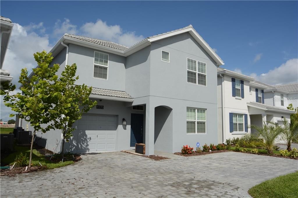 Recently Sold: $598,000 (6 beds, 5 baths, 3291 Square Feet)