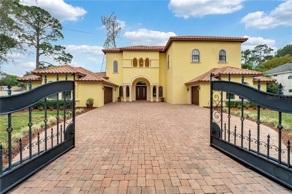Recently Sold: $799,000 (4 beds, 3 baths, 5615 Square Feet)