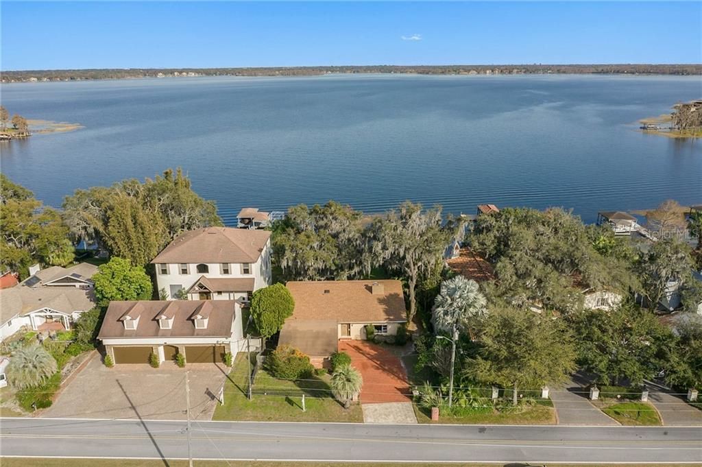 Vendido Recientemente: $799,000 (3 camas, 3 baños, 2688 Pies cuadrados)
