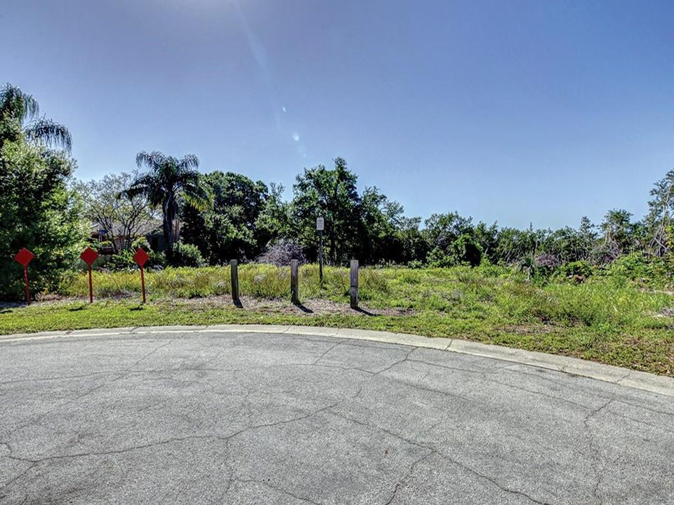 Vendido Recientemente: $199,900 (0.62 acres)