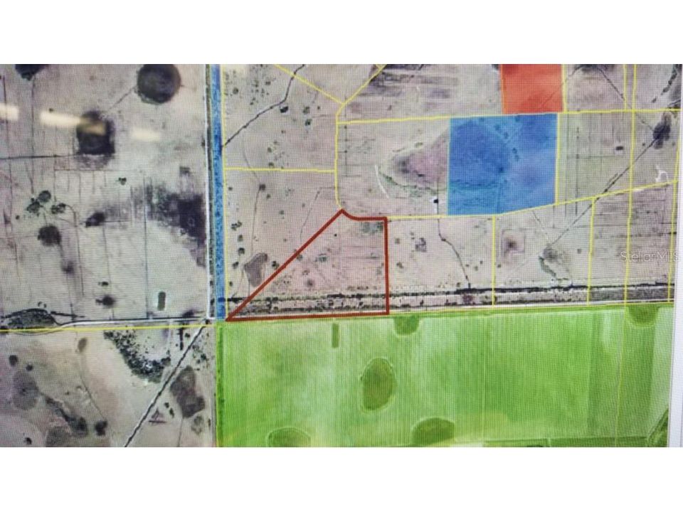 Vendido Recientemente: $180,000 (40.05 acres)