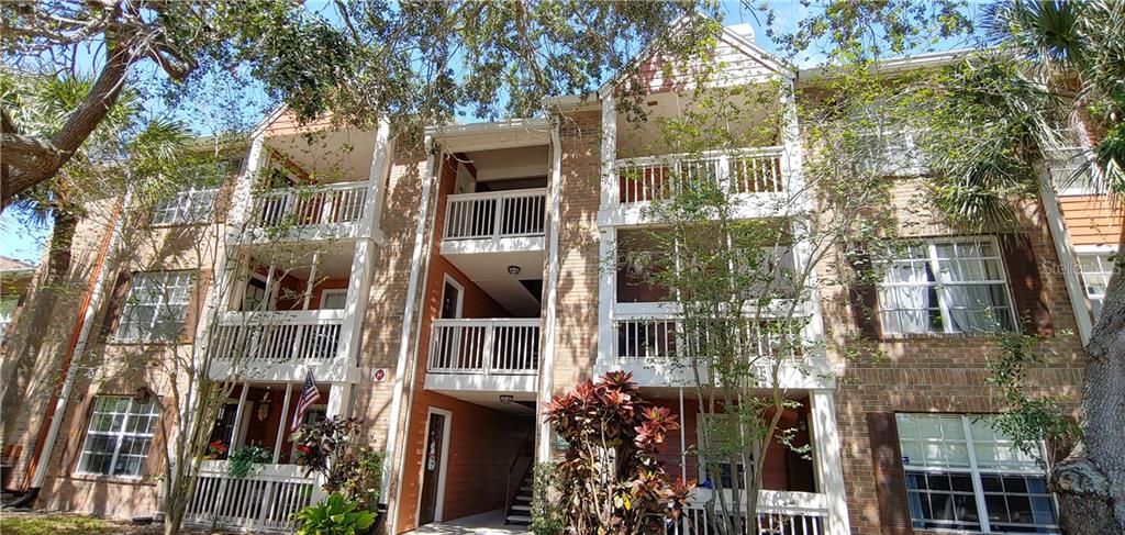 Vendido Recientemente: $119,900 (2 camas, 2 baños, 848 Pies cuadrados)