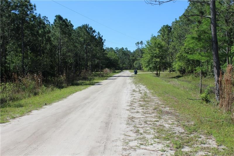 Vendido Recientemente: $65,000 (6.35 acres)