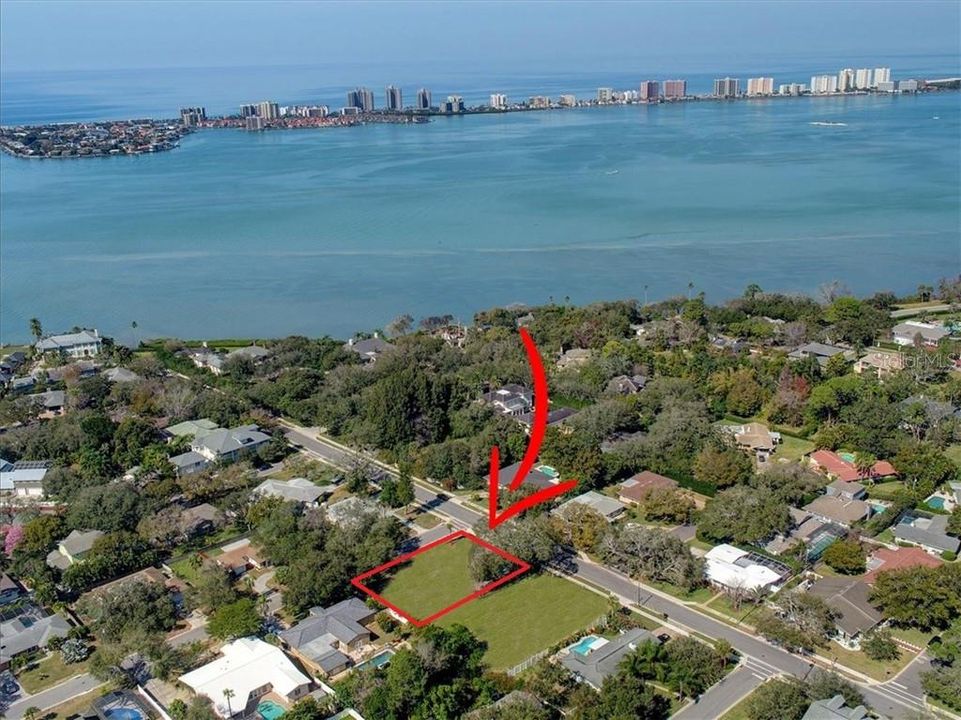 Vendido Recientemente: $349,000 (0.34 acres)