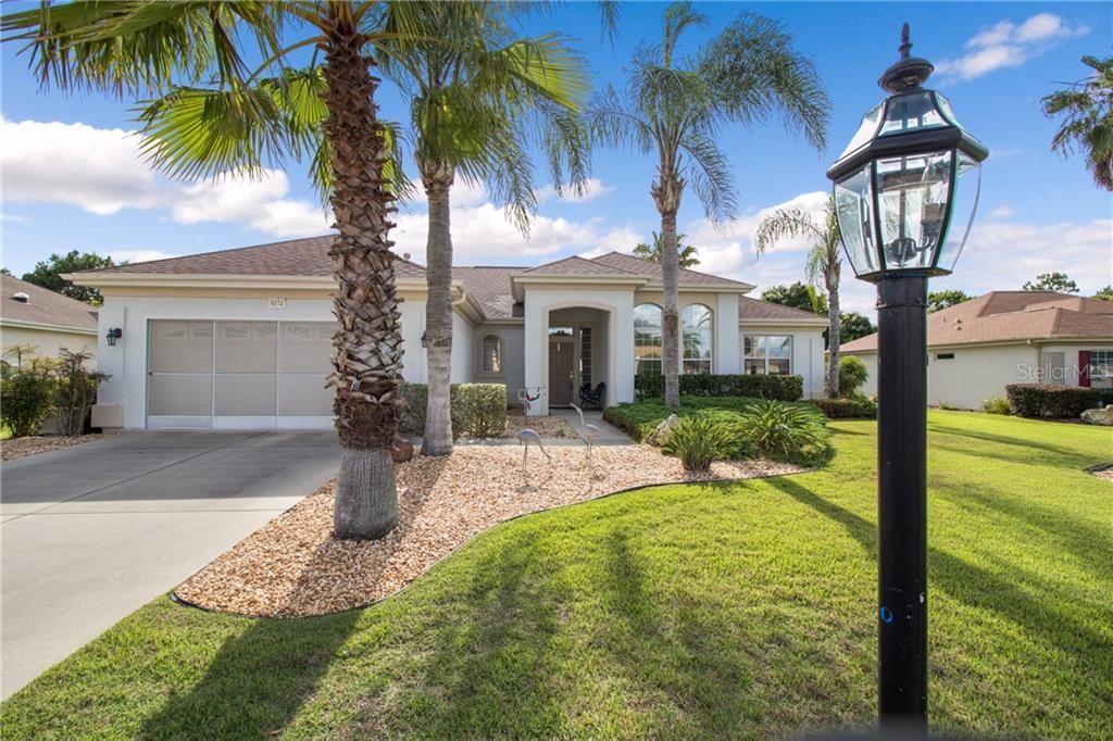 Recently Sold: $279,900 (2 beds, 2 baths, 2510 Square Feet)