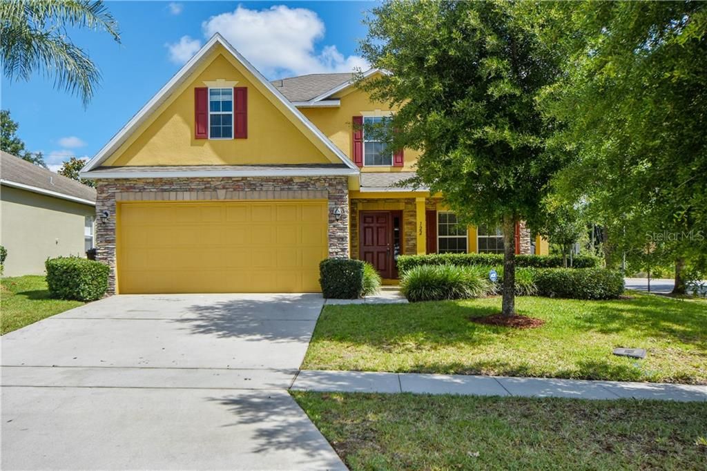 Recently Sold: $230,000 (4 beds, 2 baths, 1917 Square Feet)