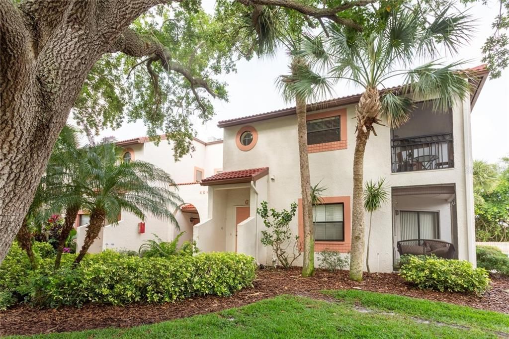 Recently Sold: $175,000 (2 beds, 2 baths, 930 Square Feet)