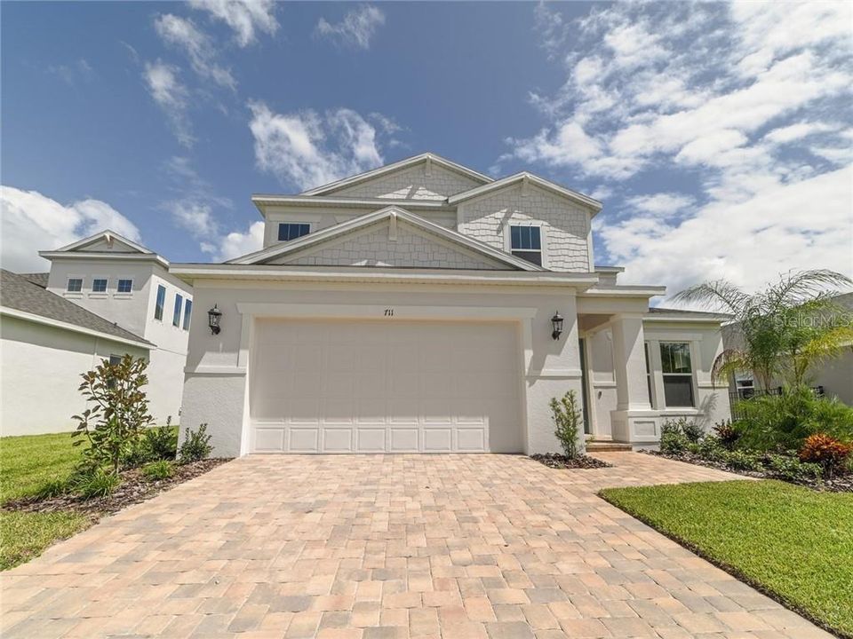 Vendido Recientemente: $490,000 (5 camas, 3 baños, 3360 Pies cuadrados)
