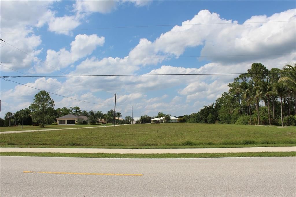 Vendido Recientemente: $12,000 (0.26 acres)