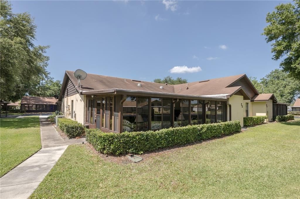 LOVELY 2 BEDROOM/ 2 BATH HOME