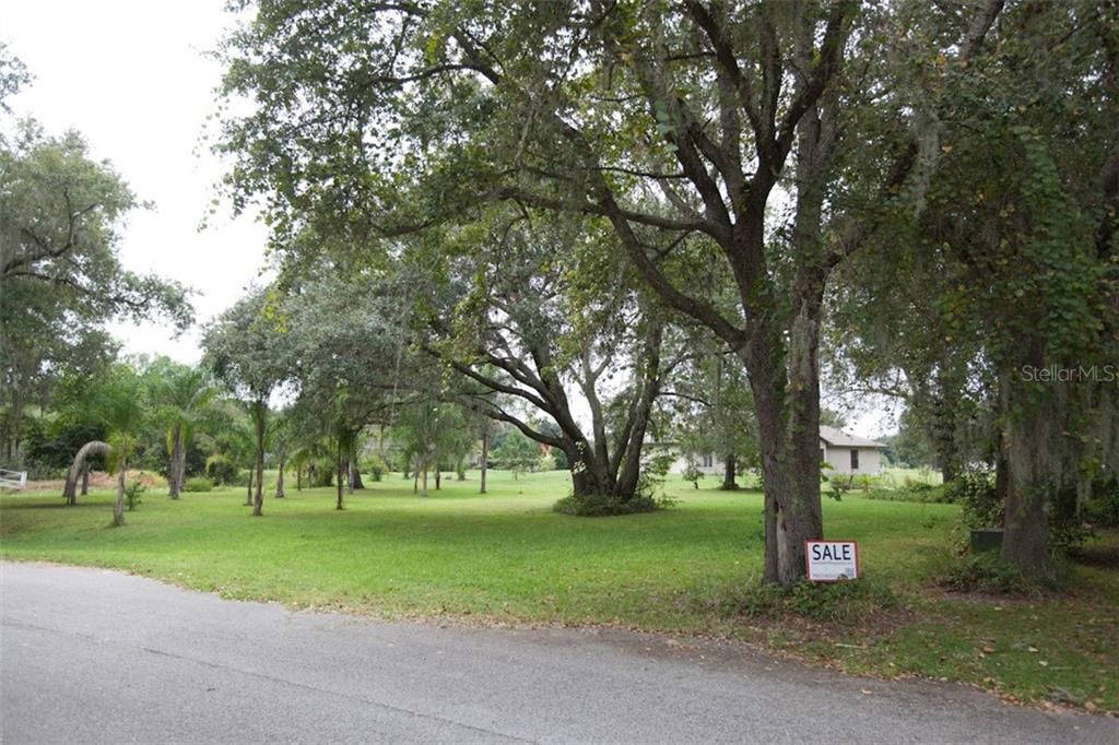 最近售出: $133,900 (1.02 acres)