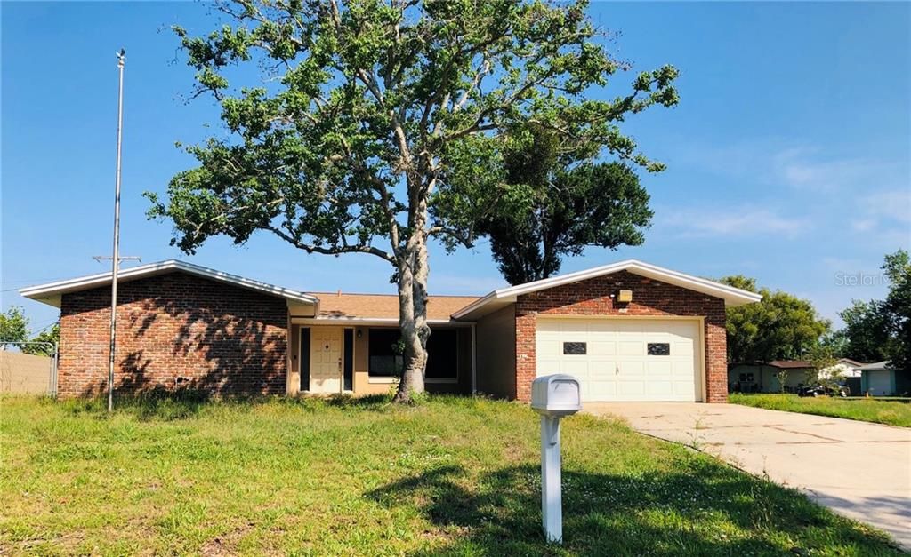 Recently Sold: $155,000 (3 beds, 2 baths, 1496 Square Feet)