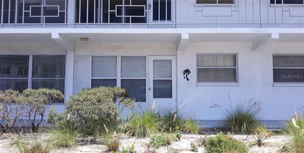 Recently Sold: $32,995 (1 beds, 1 baths, 705 Square Feet)