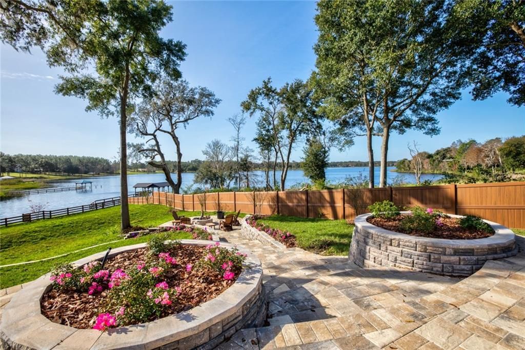 Recently Sold: $1,190,000 (5 beds, 5 baths, 4946 Square Feet)