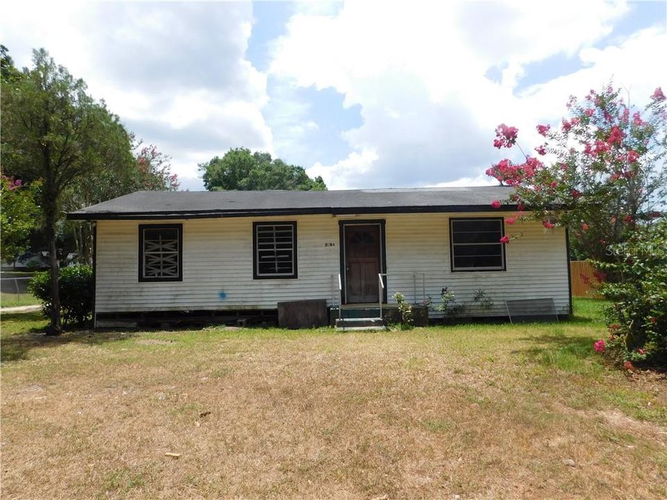Recently Sold: $51,500 (3 beds, 1 baths, 1040 Square Feet)