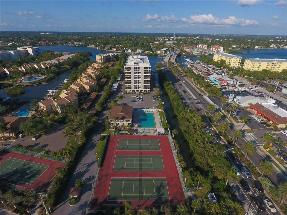 В аренду: $9,500 (2 спален, 2 ванн, 1489 Квадратных фут)
