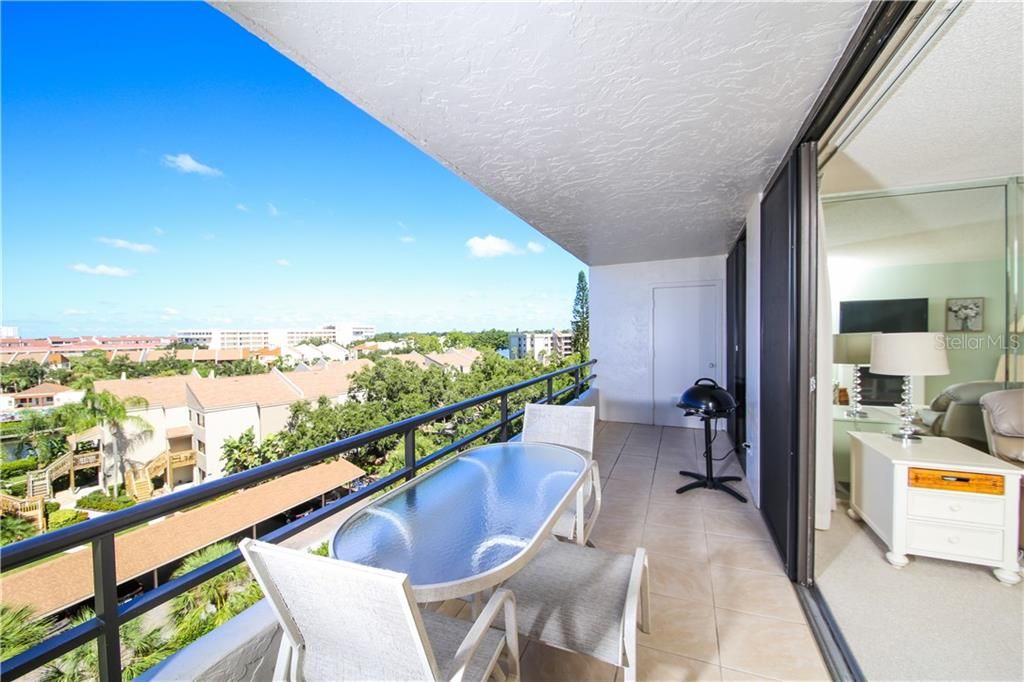 В аренду: $9,500 (2 спален, 2 ванн, 1489 Квадратных фут)